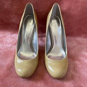Jessica Simpson Womens Size 8 Cream Heels